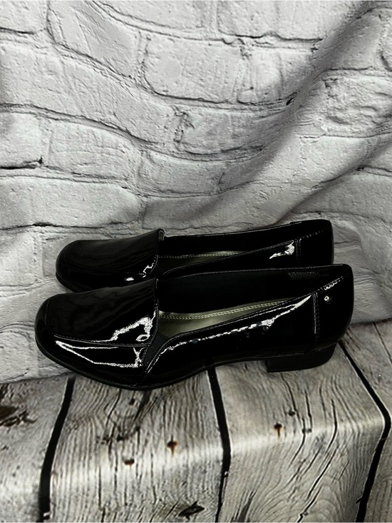 Anne Klein Shoes - Minimalist Corporate Goth Preppy Dark Academia Liquid Glossy Black Loafers Sz 8